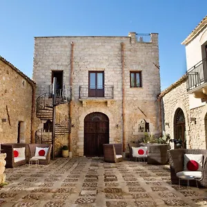 Il Baglio Della Luna Relais By Le Dhome Sicily Country house
