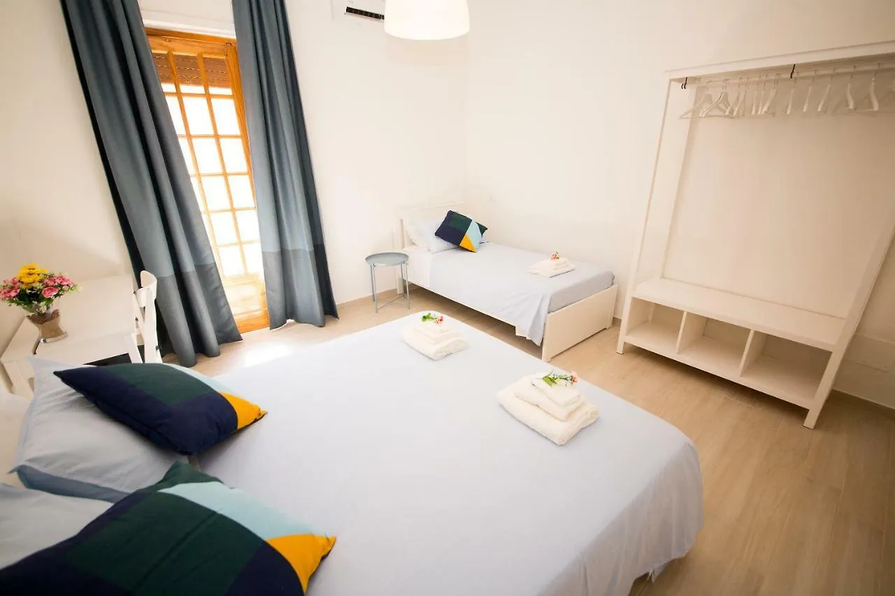La Balestra B&B Balestrate 0*,